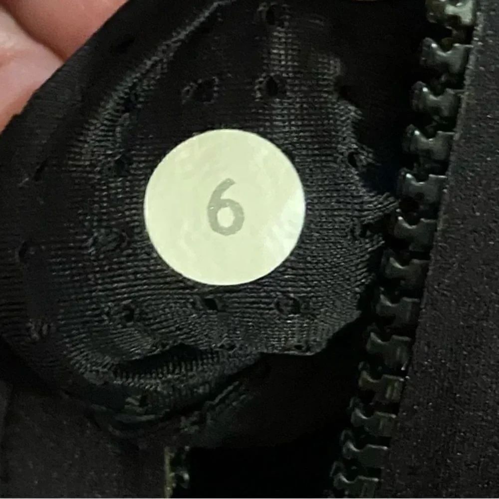 Lululemon Var-City Bomber Jacket - Picture 10 of 12